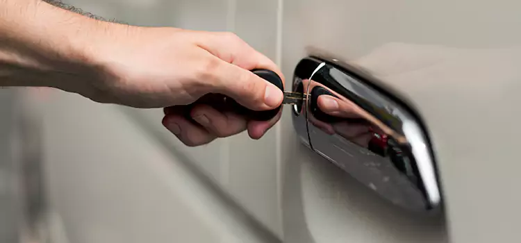 Why Choose Our Auto Locksmith Team in Lowell, MA?
